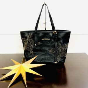 JIMMY CHOO ブラックバッグ 星型穴あきデザイン JIMMY CHOO 黒 星型スタッズ トートバッグ