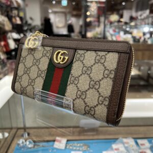 GUCCI 販売 盛岡】グリーン×レッドのツートンカラーがおしゃれ♡GUCCI グッチのシェリーライン - 質屋かんてい局 盛岡店