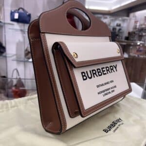 ✨BURBERRY✨急ぎで売る為破格で売ります❗️最終価格‼️ バーバリーの高価買取 | バイセル公式