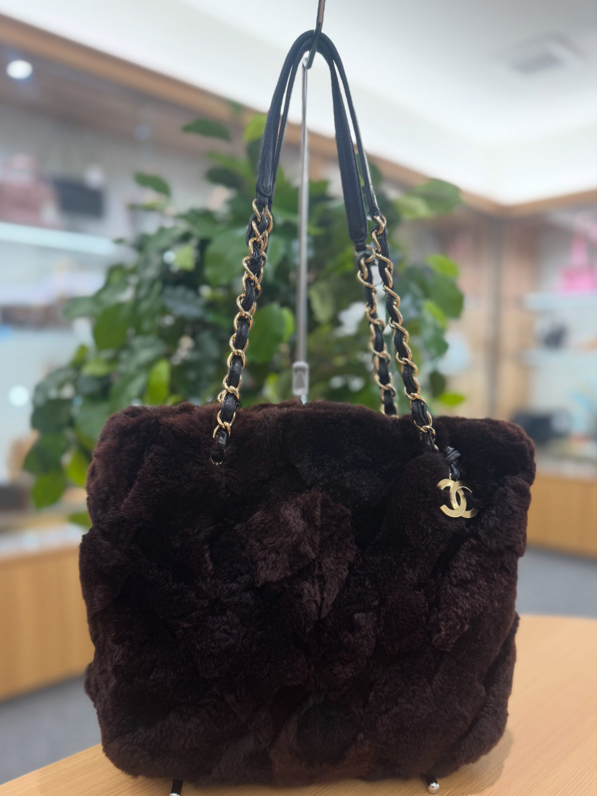 💛CHANEL ラパンファーショルダーバッグ をご紹介💛