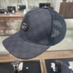【グッチ 販売】さりげないGG柄が高級感たっぷり💙GGスプリームキャップが入荷しております✨