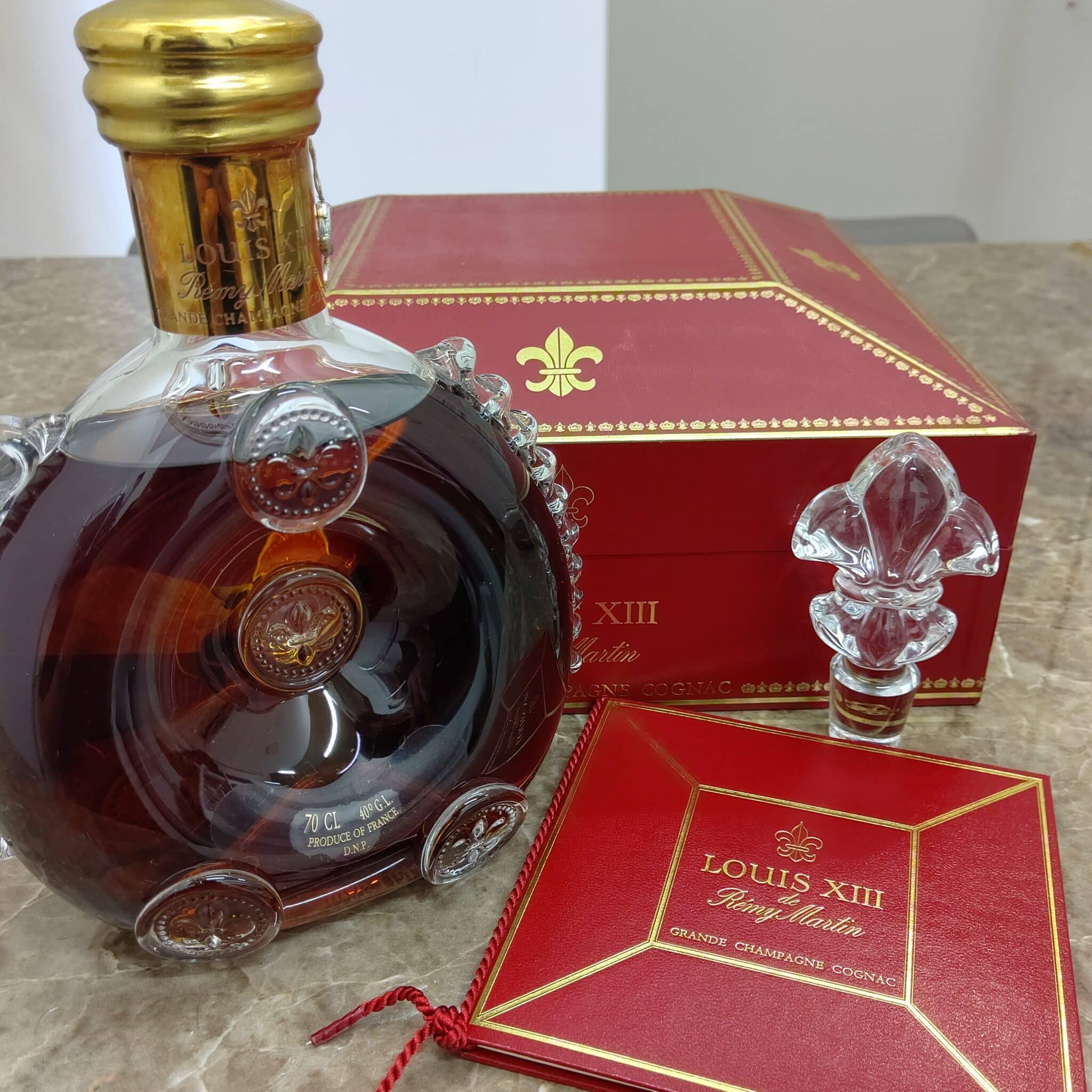 【買取り 盛岡 お酒】　REMY MARTIN レミーマルタン ルイ13世を盛岡市のお客様よりお買取りさせていただきました。