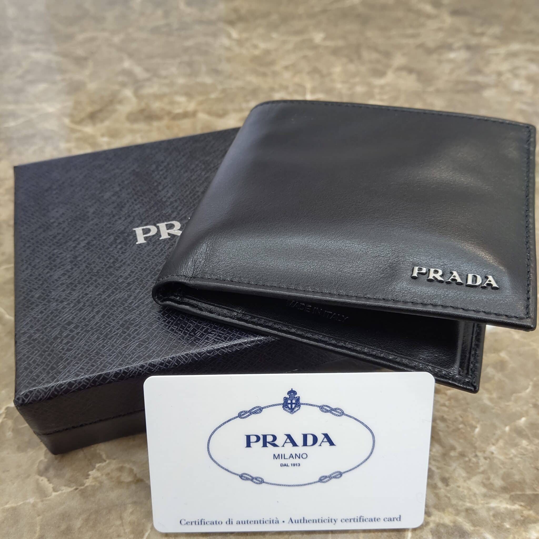 【買取　盛岡　PRADA】プラダ　2M0738　二つ折り財布を盛岡市のお客様よりお買い取りさせていただきました！