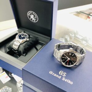 【時計　販売】匠の技が光る✨本格腕時計グランドセイコー ⌚