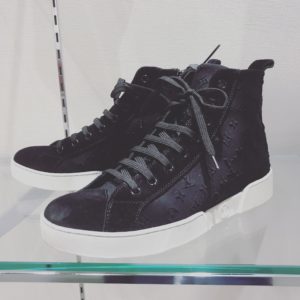 ルイヴィトン スニーカー ステラー