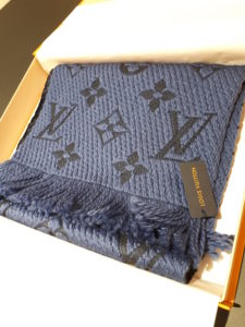 ルイヴィトン　ロゴマニア