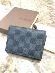 LOUIS VUITTON ダミエ・グラフィット トリフォルド