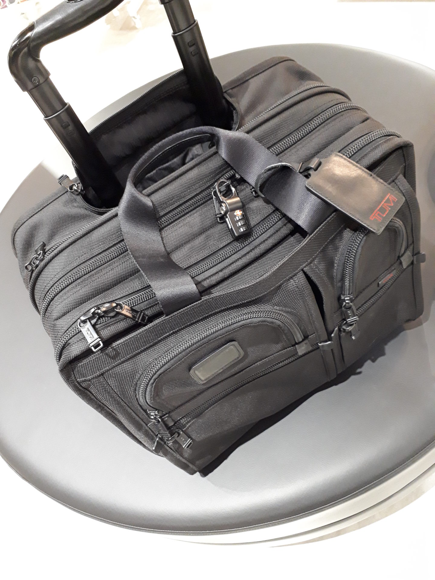 【TUMI　26104DH　キャリーバッグ】を盛岡市のお客様よりお買取させていただきました！