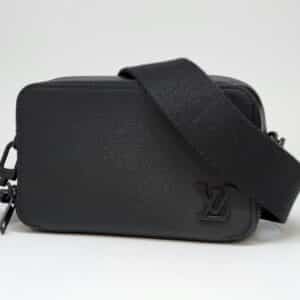 【買取 入荷 盛岡 ルイ ヴィトン LOUIS VUITTON】ルイ ヴィトン　アルファ・ウェアラブル ウォレット M59161 を盛岡市のお客様よりお買取させていただきました！