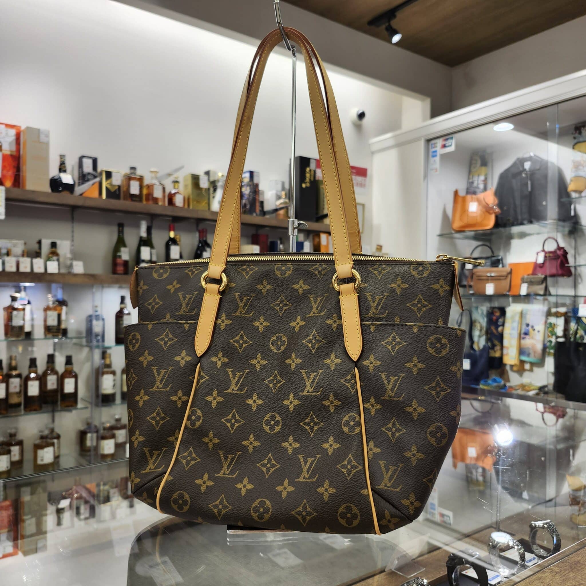 【買取 入荷 盛岡 ルイ ヴィトン LOUIS VUITTON】ルイ ヴィトン　トータリーPM M56688 を盛岡市のお客様よりお買取させていただきました！