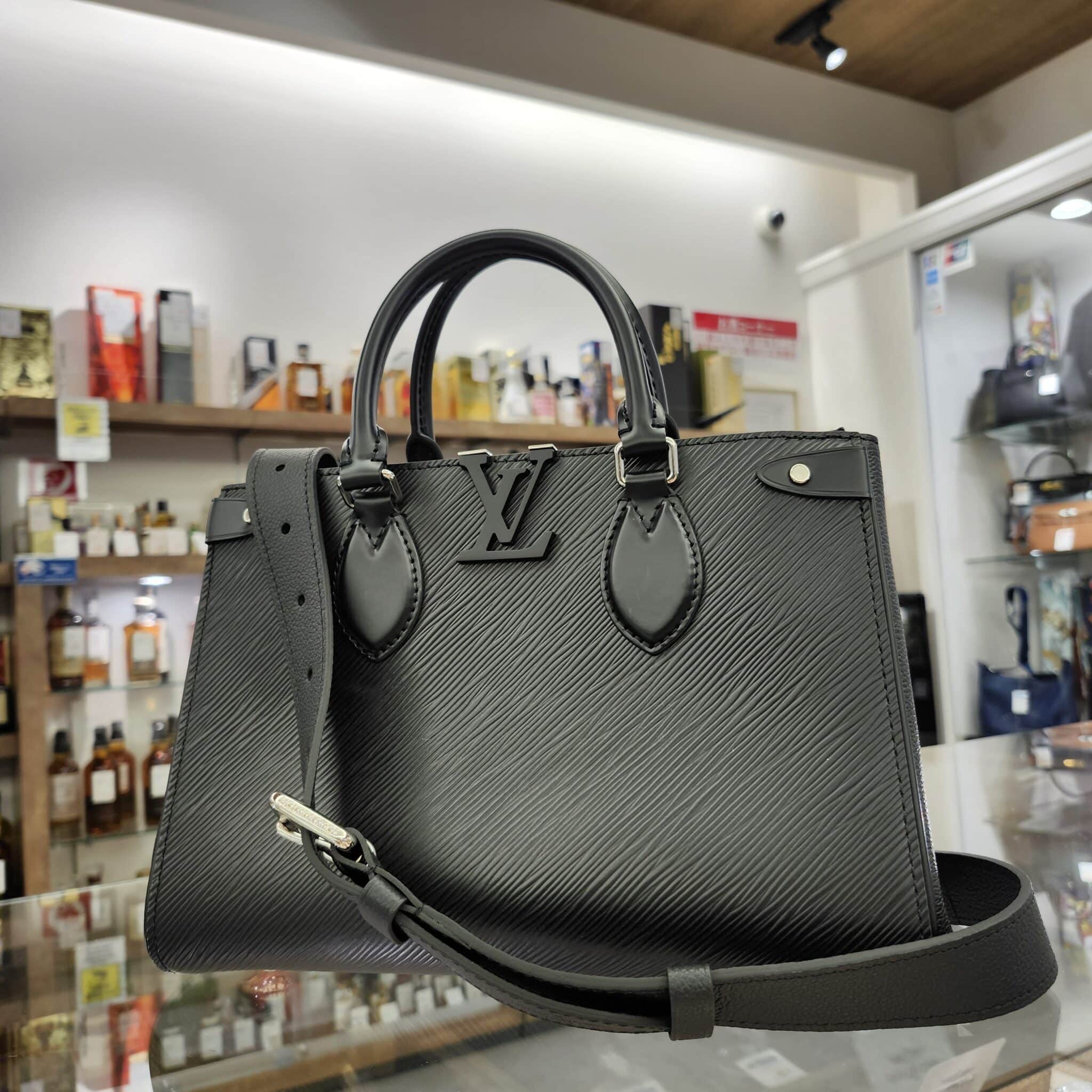 【買取 入荷 盛岡 ルイ ヴィトン LOUIS VUITTON】ルイ ヴィトン　グルネル・トートPM M57680 を盛岡市のお客様よりお買取させていただきました！