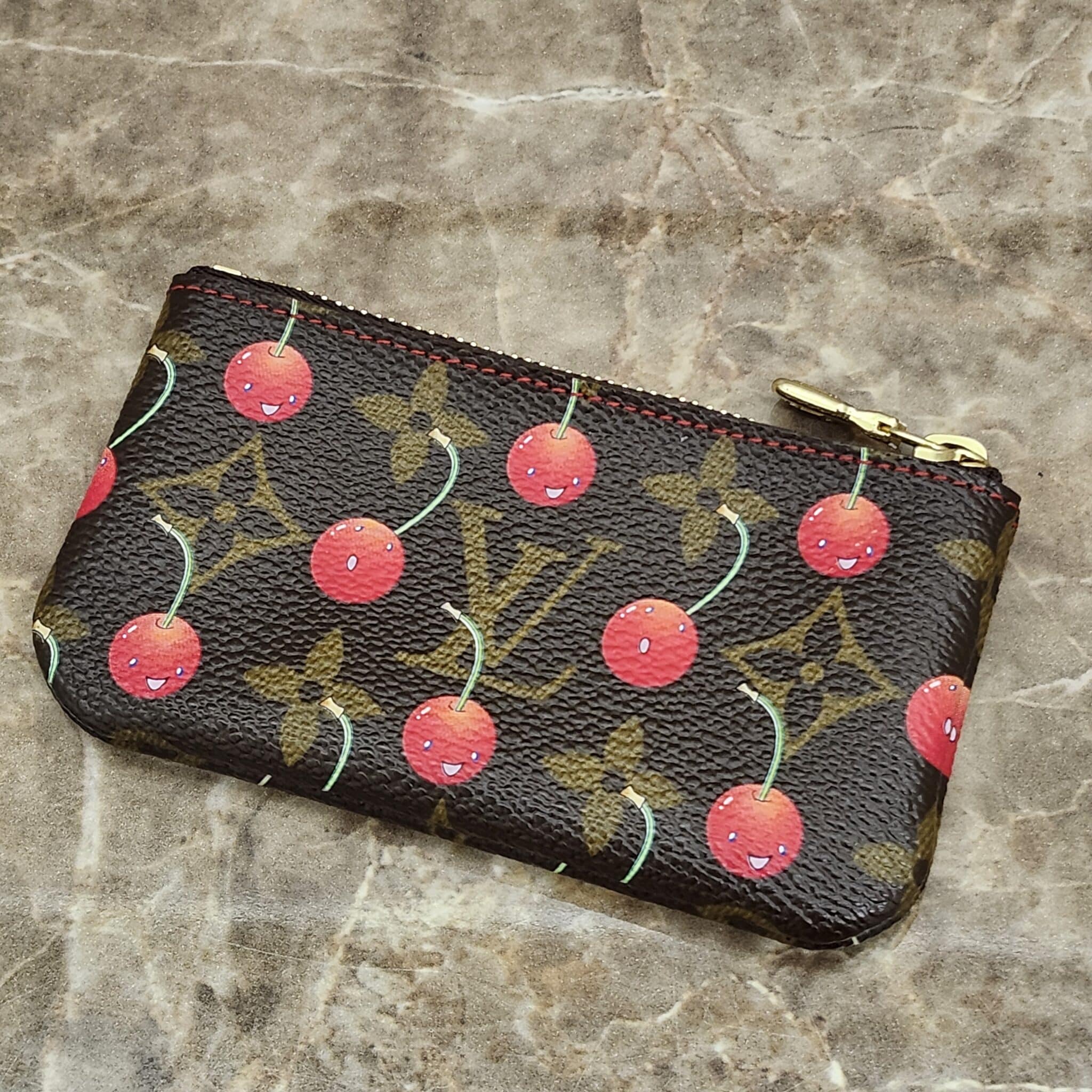 【買取 入荷 盛岡 ルイ ヴィトン LOUIS VUITTON】ルイ ヴィトン　モノグラムチェリー　ポシェットクレ M95042 を盛岡市のお客様よりお買取させていただきました！