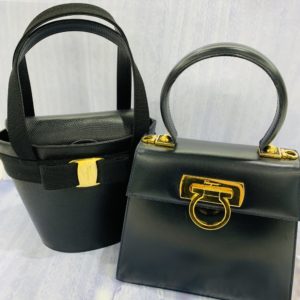 【フェラガモ　販売　盛岡】どんなコーデにも合わせやすい♬　SalvatoreFerragamo　フェラガモのミニバッグをご紹介☆