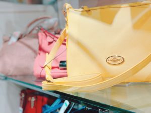 【盛岡 ブランド 販売】「COACH(コーチ)」のパステルカラーバッグで春気分♪