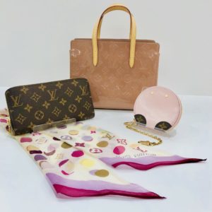 【盛岡　ルイヴィトン　販売】ジッピーウォレット　ヴェルニミロワールボワットシャポー