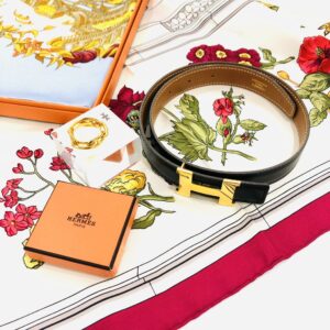 【エルメス　販売　盛岡】春コーデに欠かせないスカーフ！！『 カレ90 』