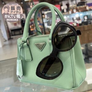 【PRADA　販売】夏🌊のオシャレに💛PRADAプラダのミニバッグ👜＆サングラス👓