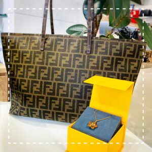 【FENDI　販売　盛岡】フェンディの人気のズッカ柄トートとブレスで大人のオシャレを♡