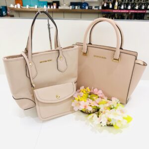 【ブランド　販売　盛岡】優しいピンクカラーが魅力！！MICHAEL KORS の春色バッグ🌸大決算セール開催中！！