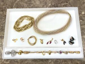 【金　プラチナ　ジュエリー　貴金属　買取】金・プラチナのジュエリーをまとめてお買い取りさせていただきました！