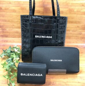 【バレンシアガ　販売　盛岡】お洒落に敏感な人にオススメ！！BALENCIAGAのバッグとウォレット✨