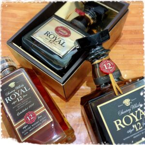 【お酒　販売　盛岡】やっと週末土曜日です🙌のんびり愉しみたい サントリーローヤル12年🥃