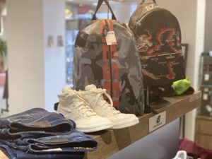 【盛岡 ディーゼル 中古】DIESEL バッグパック・スニーカー・デニム