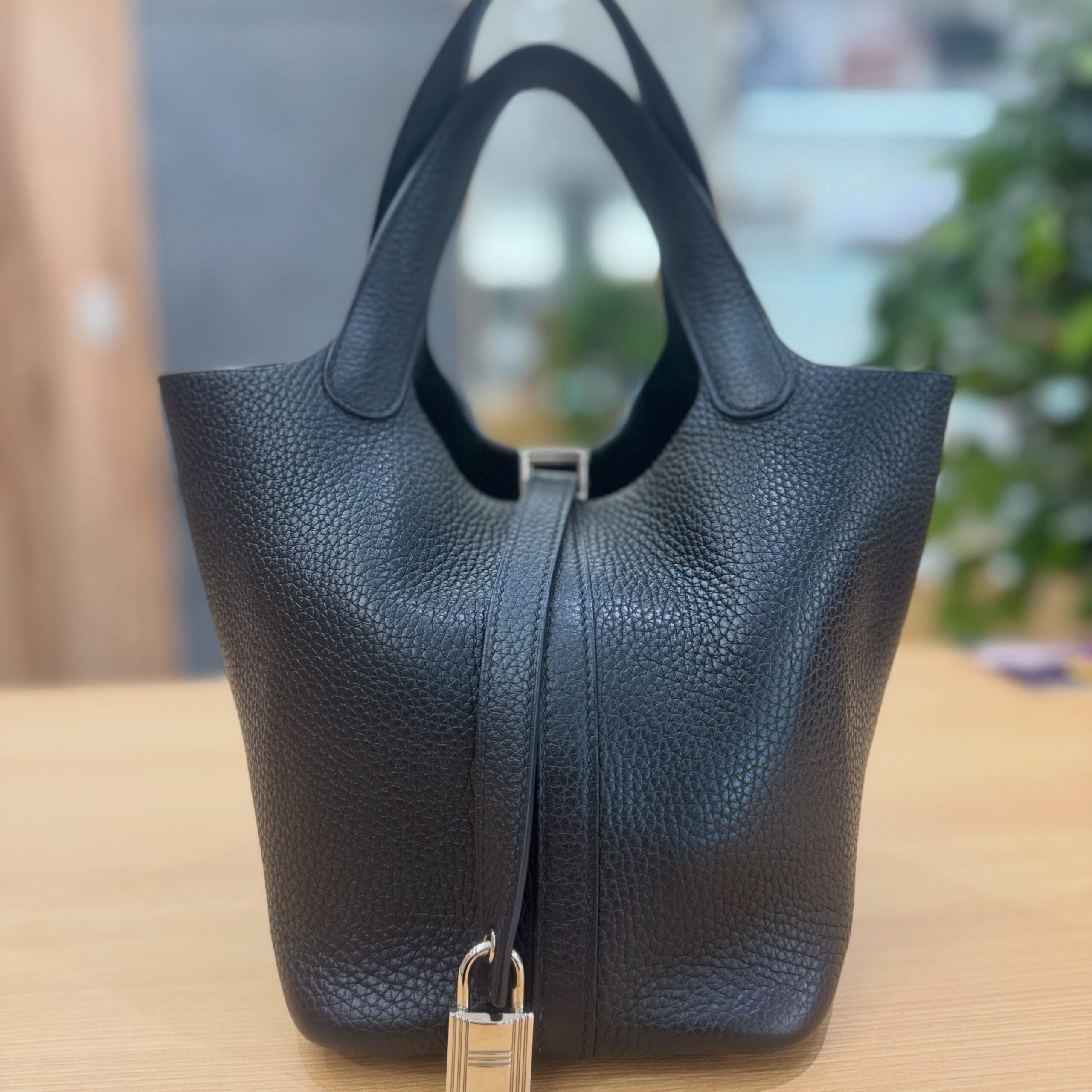 HERMES ピコタンPMトリヨンクレマンスブラックをご紹介！