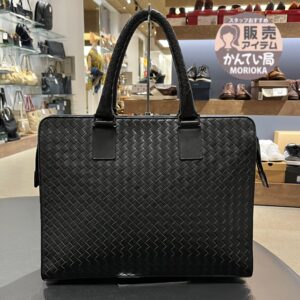 【BOTTEGA VENET 販売】大人の風格漂うボッテガヴェネタのビジネスバッグ✨