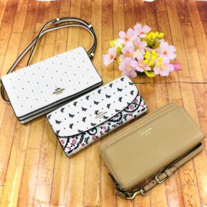 【コーチ 販売 盛岡】用途によって使い分け デイリーユース出来るプチプラ財布✨