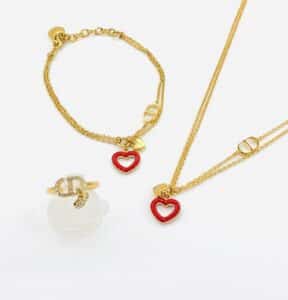 【アクセサリー 販売 盛岡】🌹 母の日まであと3日!!ハートがキュートなディオールのアクセサリー