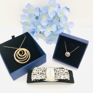 【アクセサリー　販売】夏コーデに欠かせない！ラインストーンの輝く夏アクセサリー✨