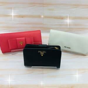 【中古 販売 盛岡】どのカラーがお好みですか♪PRADAの財布