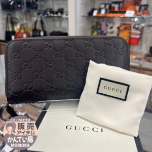 【GUCCI　販売】これ一つで何役も！機能的さバツグンのウォレットのご紹介です👌💯