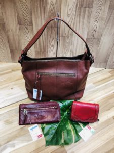 【盛岡　ダコタ　販売】Ｄａｋｏｔａ　ダコタ　バッグ＆財布