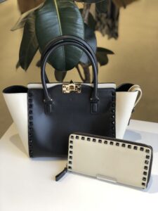 【ブランド　販売　盛岡】VALENTINO　バイカラーバッグ＆ウォレット
