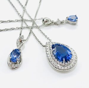 【アクセサリー　販売】引き込まれるような青紫色が魅力✨今月の石『タンザナイト』