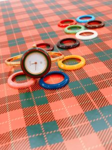 【盛岡 時計 販売】GUCCI　グッチ　チェンジベゼル　クオーツ時計　1100-L