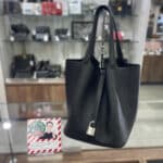 【エルメス 販売】エルメスの定番✨ピコタンロックはいかがですか❓