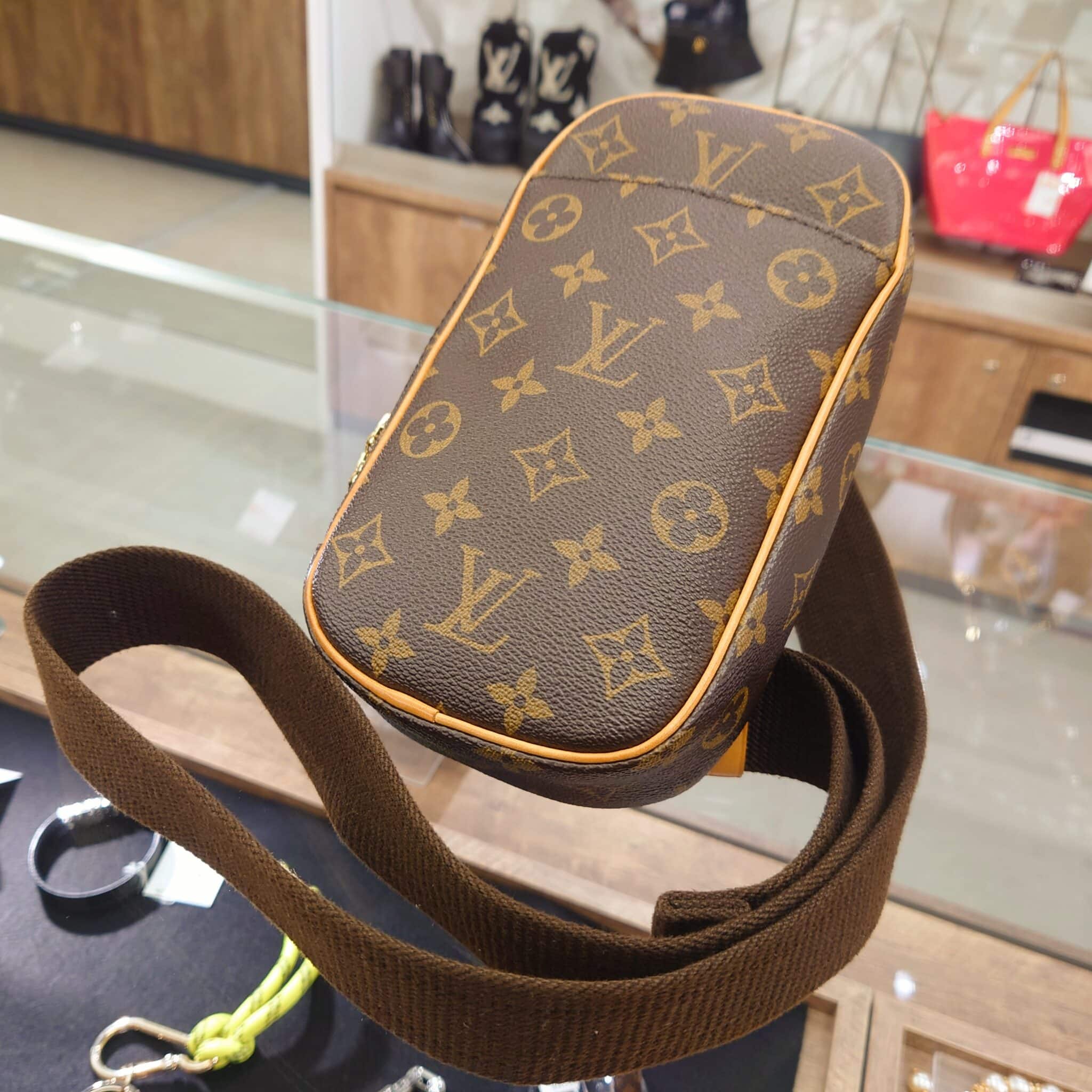 【買取 入荷 盛岡 ルイ ヴィトン LOUIS VUITTON】ルイ ヴィトン ポシェットガンジュ M51870 を盛岡市のお客様よりお買取させていただきました!