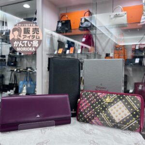 【Vivienne Westwoot　販売】クリスマスプレゼントにオススメ🎁ヴィヴィアンのウォレットはいかがでしょうか😘