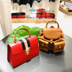 【盛岡　グッチ　販売】秋ファッションに取り入れたい！ハンドルバッグ＆バンブーリュック