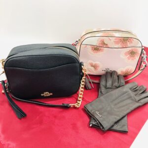 【コーチ　販売　盛岡】秋冬のお出かけの必須アイテム！！ショルダーバッグ＆レザーグローブ