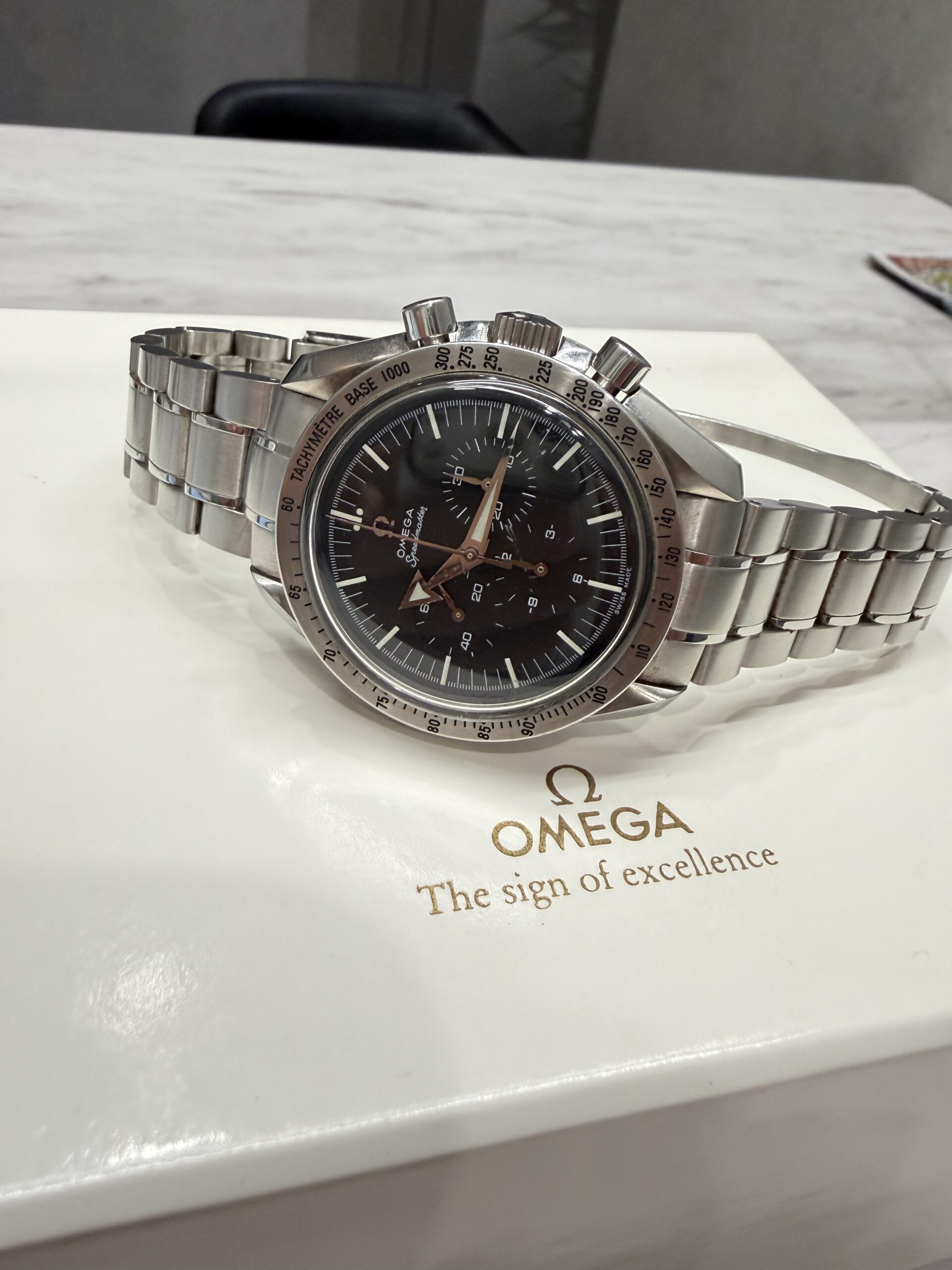 【かんてい局八戸店】オメガ 3594.50.00 スピードマスター ファーストレプリカをお買取りさせていただきました！
