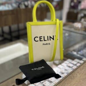 【セリーヌ 販売】ビビットなカラーがこれからの季節にぴったり✨ミニバーティカルカバが入荷中です💛