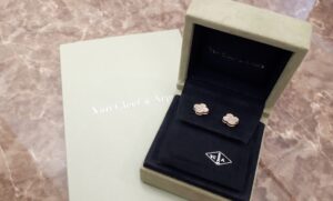【Van Cleef&Arpels スイートアルハンブラピアス】を盛岡市のお客様よりお買取させていただきました！
