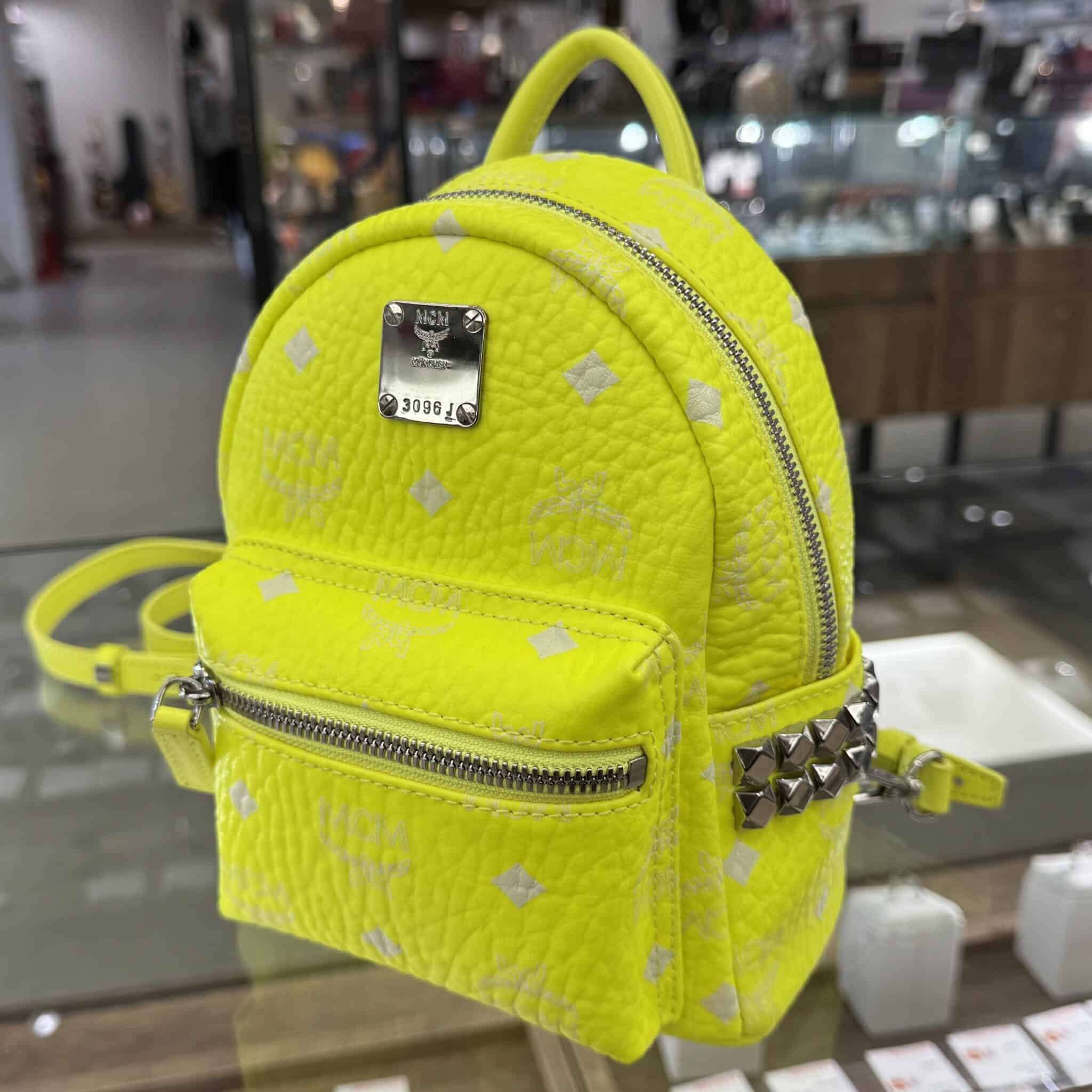 【ブランド 販売】ミニサイズが可愛い💛身軽にお出かけができる最強バックパック‼️✨