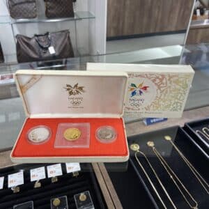 【記念硬貨 販売】日本中が熱狂した長野オリンピック冬季競技大会⛷  記念貨幣3種プルーフセットが入荷しております✨