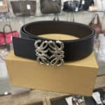 【ブランド 販売】シンプルで合わせやすい🖤🩶ロエベのアナグラムベルトが入荷しました✨