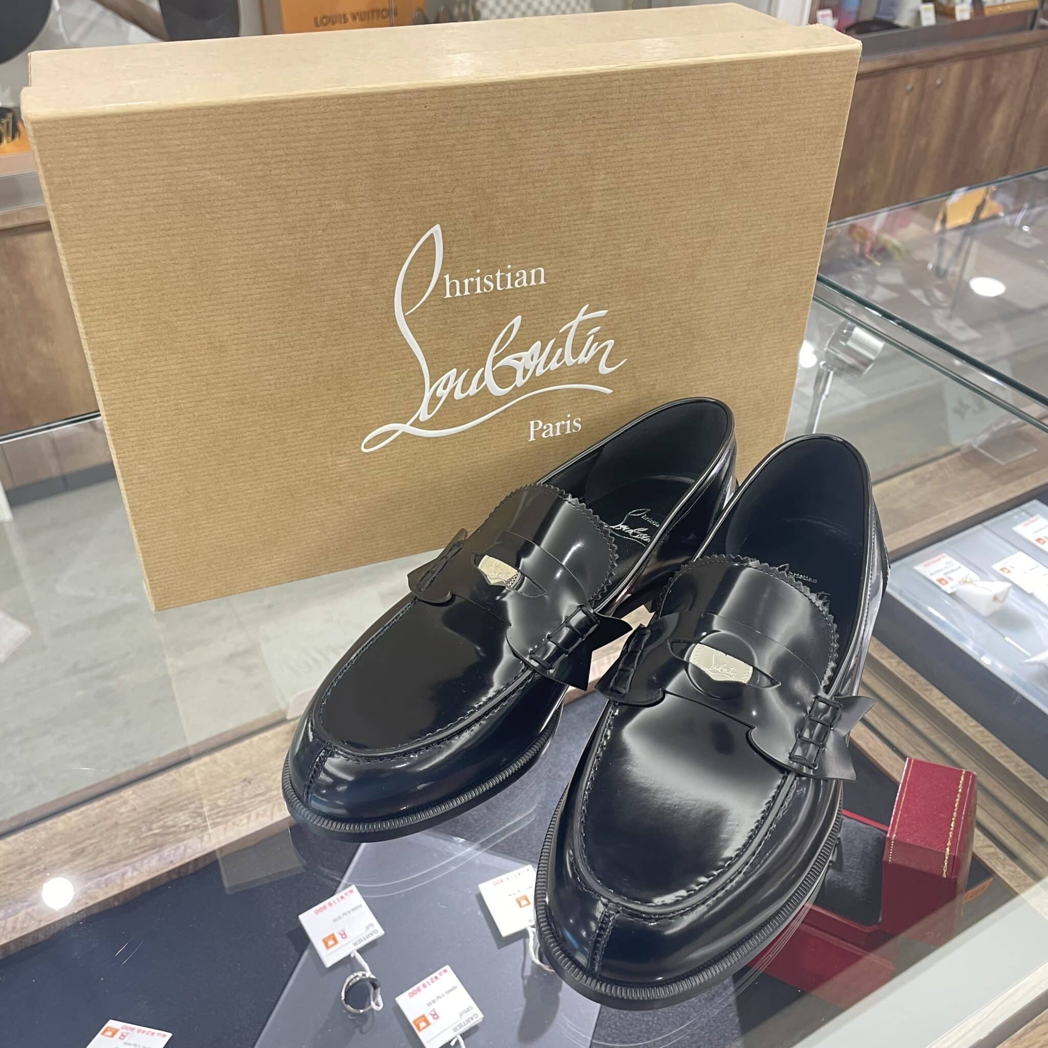 【ブランド 販売】ルブタンならではの遊び心たっぷり❤️Penny Donnaが入荷しました✨